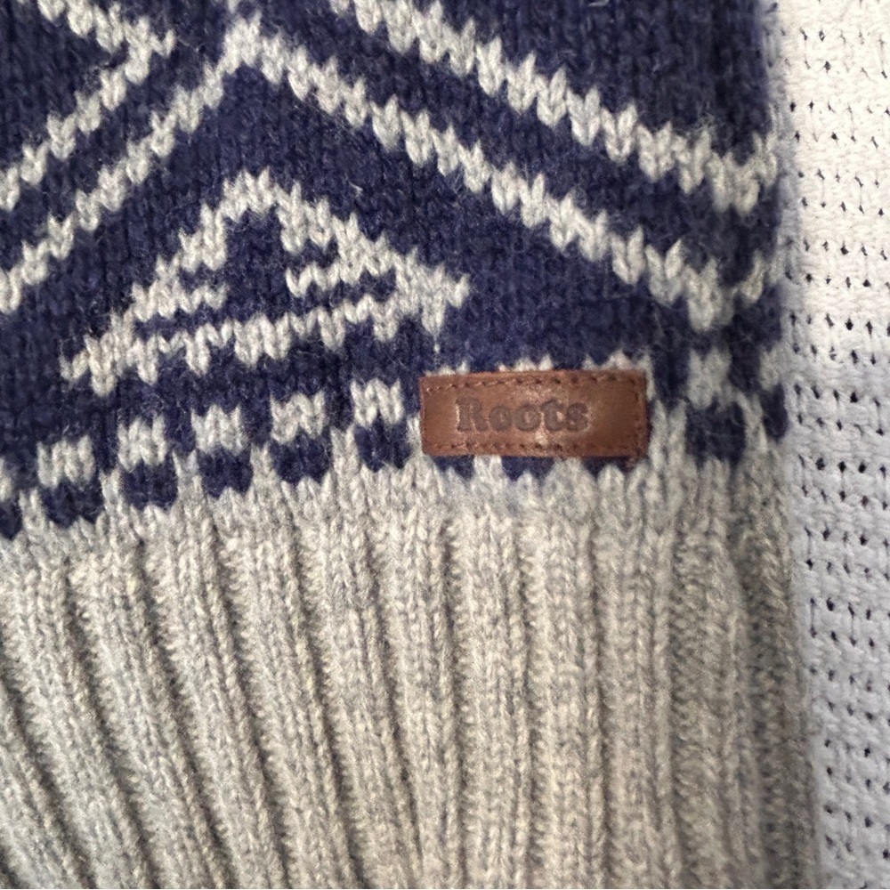Roots Women’s XS Wool Blend Zip Cardigan Grey and Blue Fair Iles pattern Warm - Picture 7 of 12